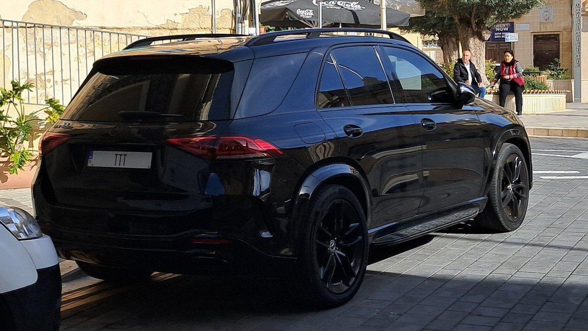 <a href="/sillyfella600/">SillyFella</a>