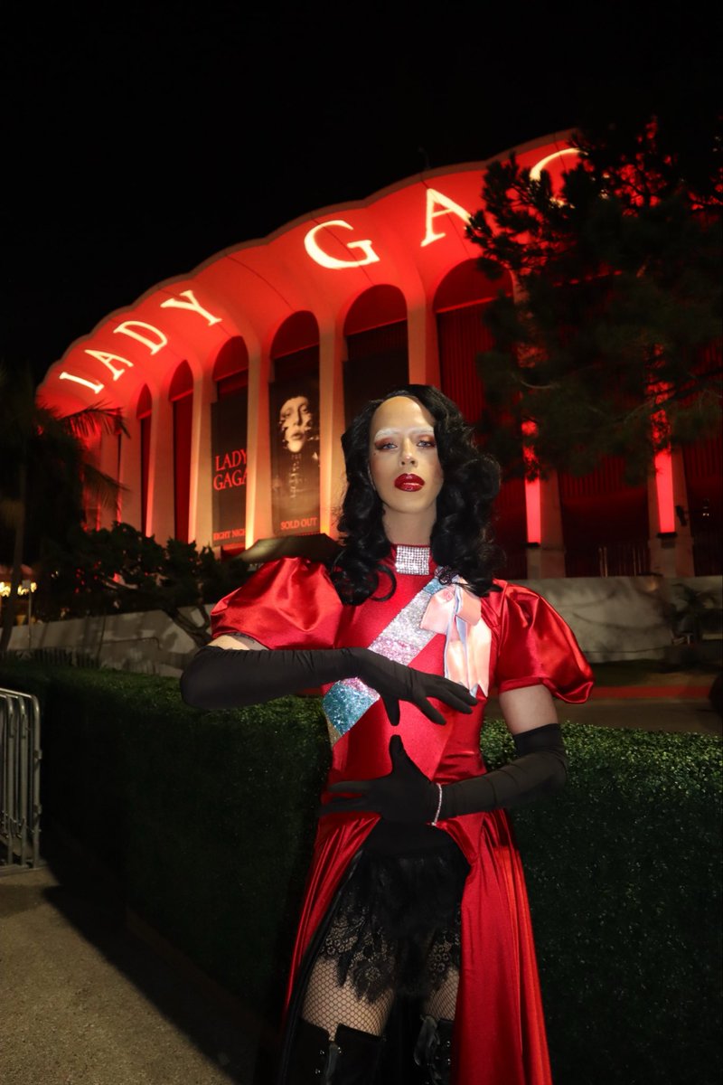 slapmepunkfunk's tweet photo. Mayhem Ball LA Night 4 

#ladygaga #gaga #mayhemballla #mayhemball #kiaforum https://t.co/z5hz7zn9AM