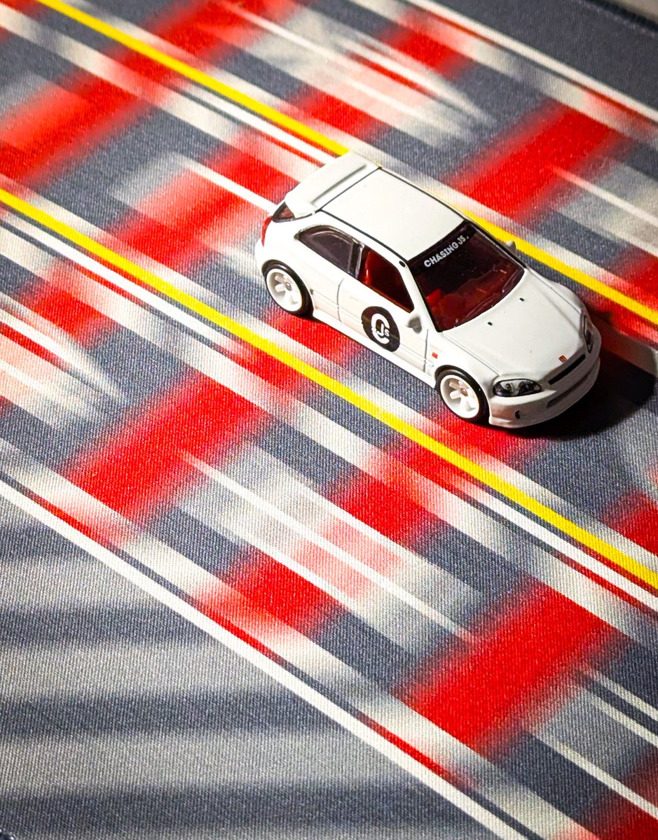 57Rik3's tweet photo. These edits come out so cool, reminds me of Initial D 📸🤖🛞💨
#hotwheels #hot_wheels #diecast #tarmacworks #jonsibal  #honda #civic #ae86 #corolla https://t.co/wyG6fzoQ1i