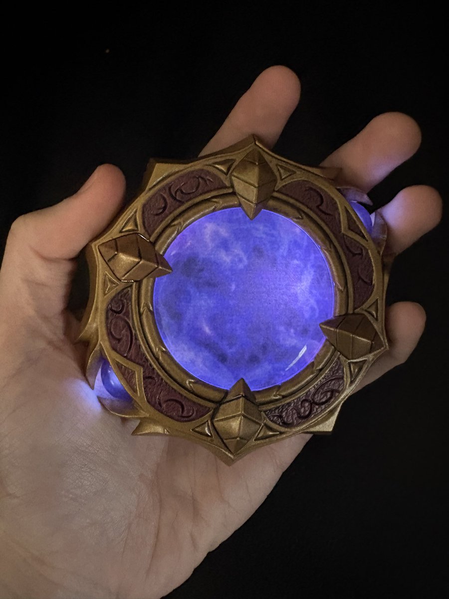 World of Warcraft collectors edition finally arrived 😈