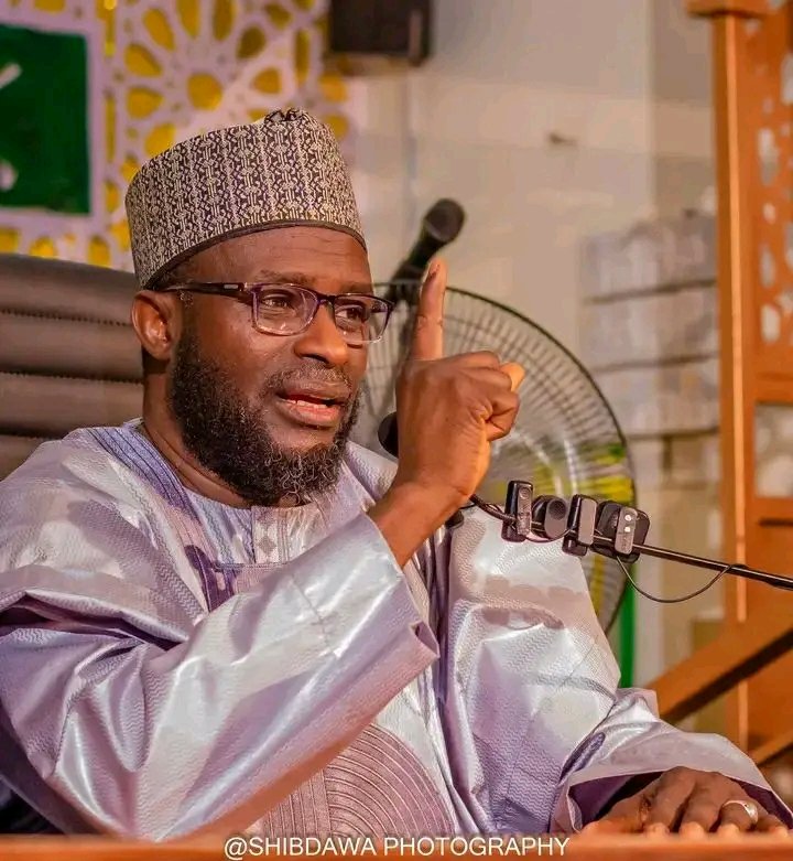 Ba Lokaci 🚶 tweet media