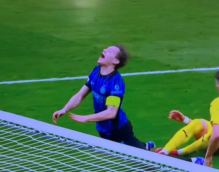 JuveHollywood tweet picture