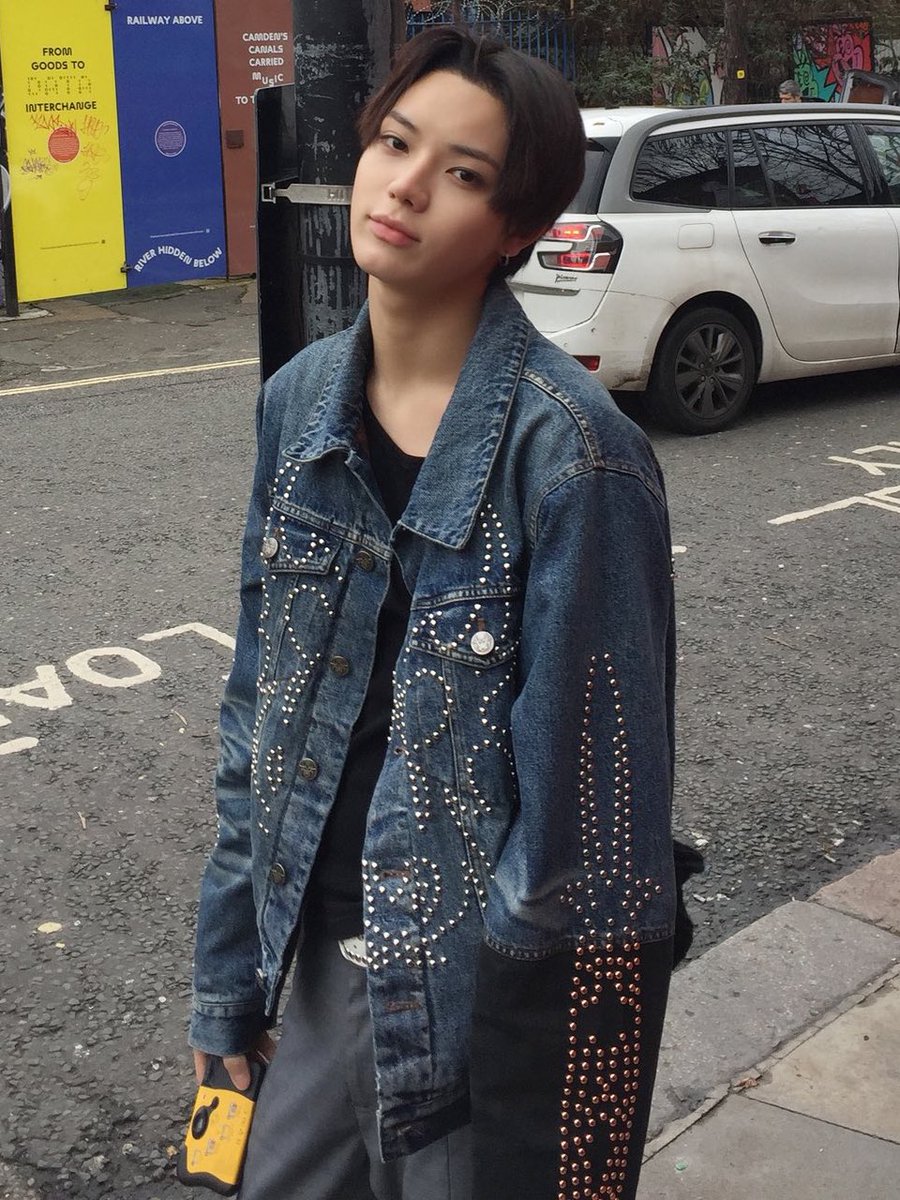 lngshot really been rocking the clothing brand 'chew forever' since day one 😭