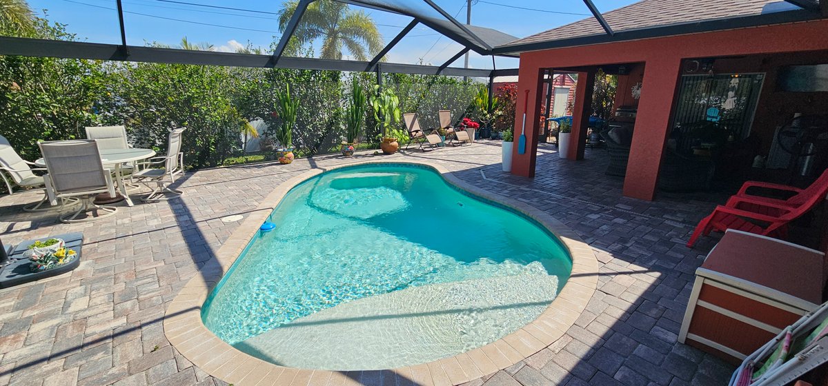 DennisWarson's tweet photo. Check out my new listing 1821 NW 1ST PL CAPE CORAL, FL $419,000 This pool home is "move in ready"! Nearly 2,000 sq ft of air-conditioned space includes 3 beds, 2 baths, plus a family room. #SWFL #CapeCoral #listings #RealEstate #HomeForSale #listing  #swfl #Florida https://t.co/Fuz7sGTk6s
