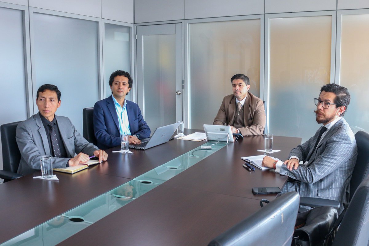 Produccion_Ecu's tweet photo. Cooperación internacional para potenciar la producción ecuatoriana 🇪🇨

Viceministro @arovalino mantuvo una reunión con Benjamín Blanco de @ALADI_SG para consolidar el Registro de Producción Nacional como instrumento estratégico de política pública productiva💻. https://t.co/xodjmW3sEr