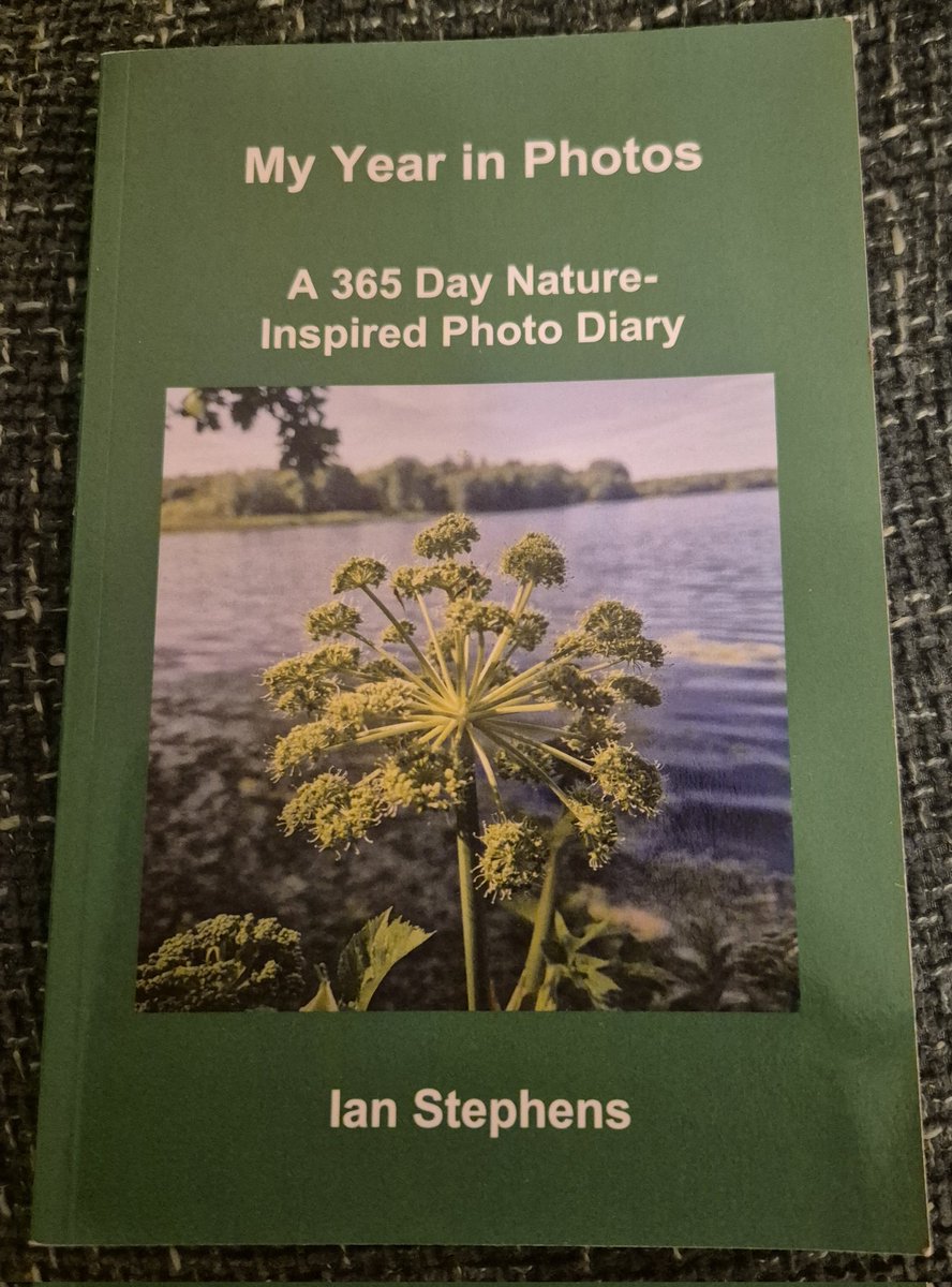 <a href="/LawnMasterNotts/">#WeDoGrass Ian</a> <a href="/TheSBS_Crew/">#SBS Crew</a> Great photo! Was lovely to see you at #sbsevent2026! 
So happy to now have a copy of your amazing book! Thanks for bringing it along🙌
#sbswinnershour