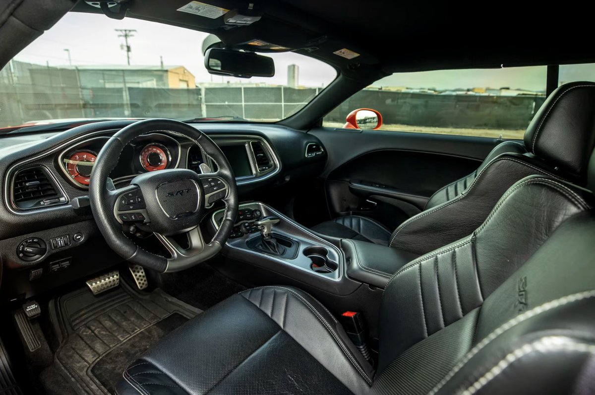 Mecum Auctions tweet media