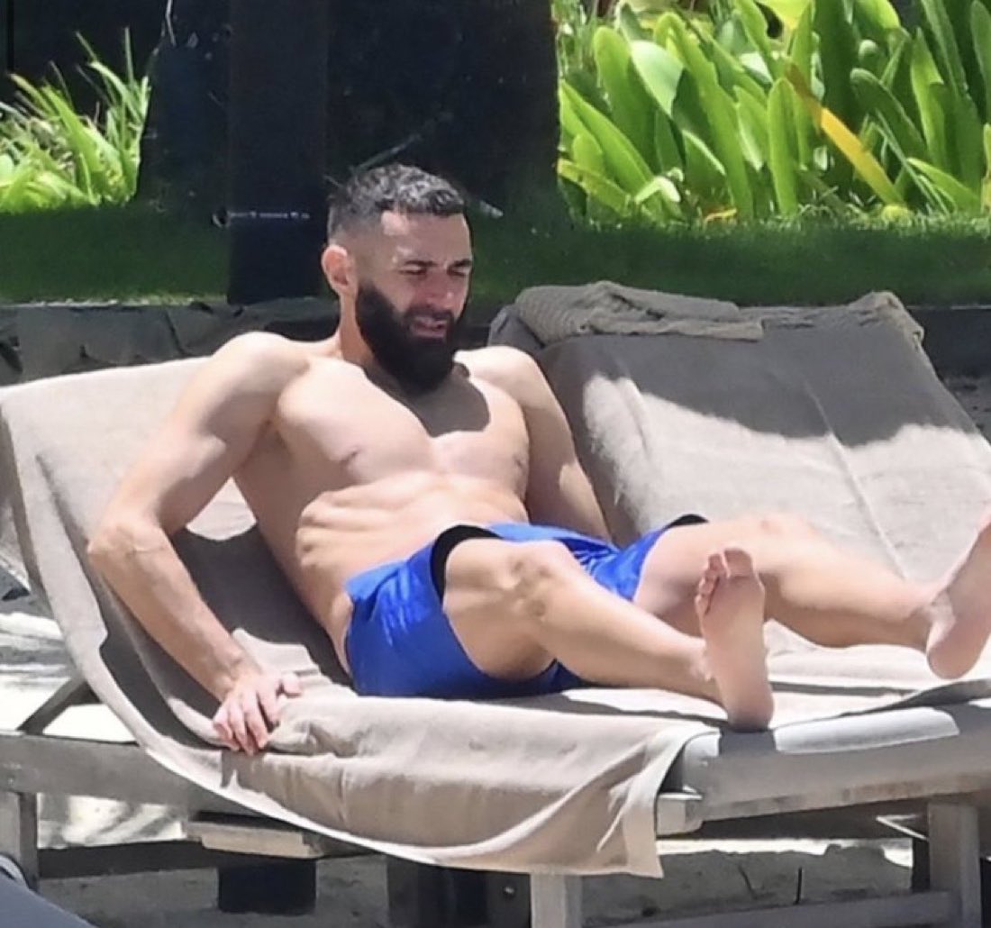 Meanwhile: 😂
#الهلال_التعاون