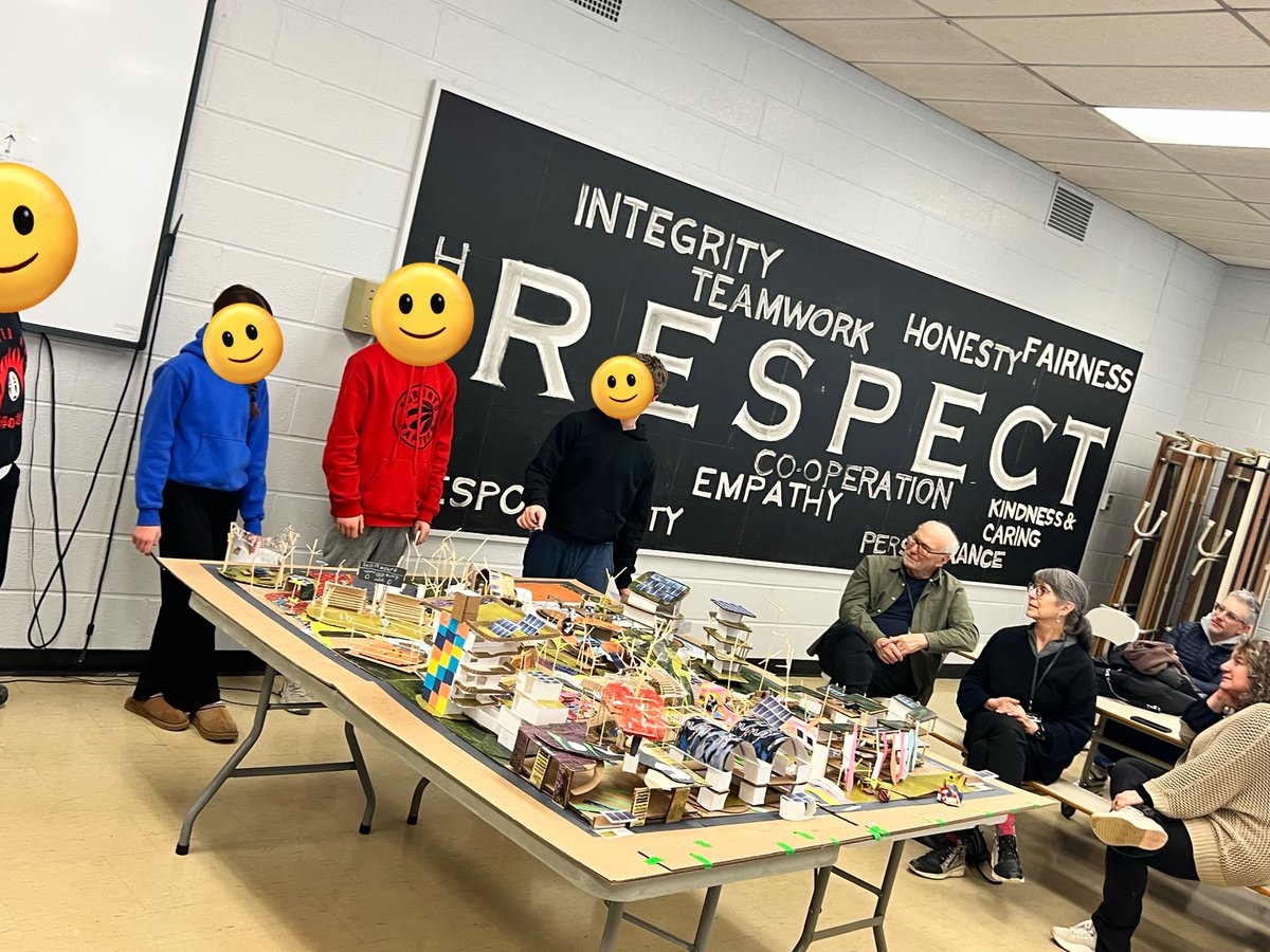 Mona Moftakhar tweet media