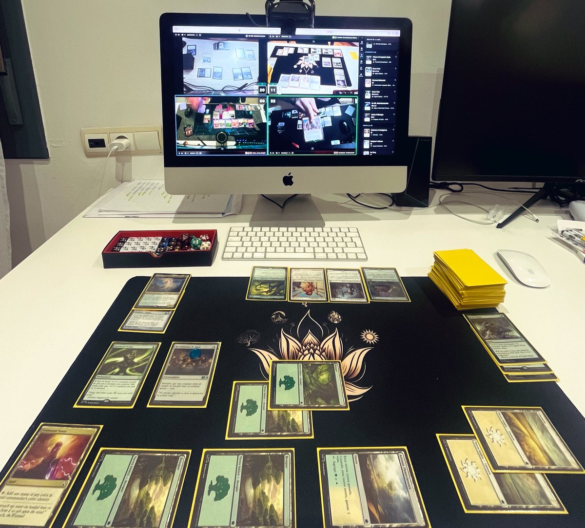 imlovitgame's tweet photo. ¡Qué partida más loca! Felicidades a @pacorz_ por darle la vuelta a la partida y ganar de forma arrolladora. Ha sido muy chula. Eso sí, no me han dejado jugar una mierda. #MagicTheGathering #Commander #convoke #Spelltable #Mtg https://t.co/ik3v0GQSDo