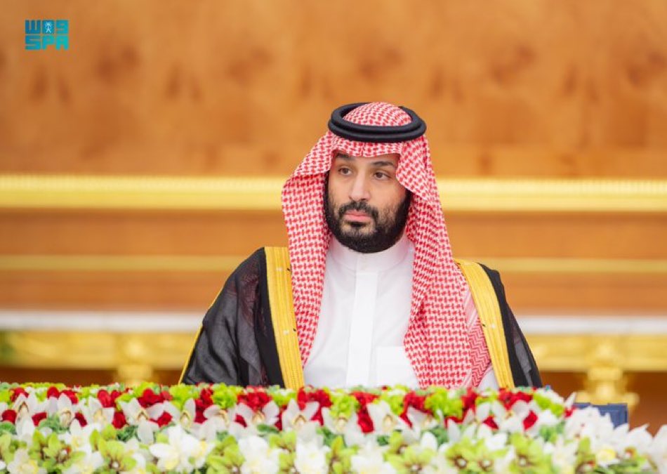 🖌️

كان الله في عونه و سدد خطاه
أحداث متقاربة و تغيرات متسارعة
يراقب في كل اتجاه داخلياً و خارجياً
يحمل همّ الأمتين الإسلامية و العربية
و يسابق الزمن في تحقيق رغبات شعبه
و لا نملك إلا الدعاء له
اللهم جازه خيراً و كن له عوناً و حافظاً
#ولي_العهد
#محمد_بن_سلمان