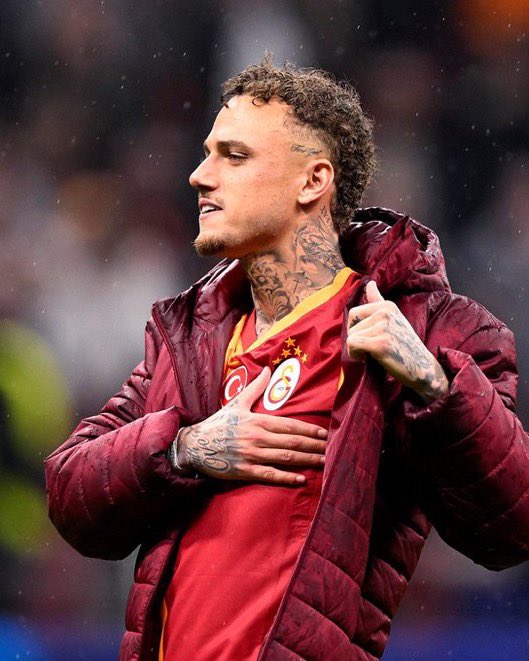 #BugünGünlerdenGALATASARAY