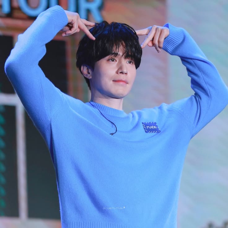 Nicholas tweet media