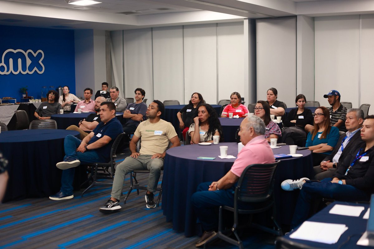 distritotec tweet media