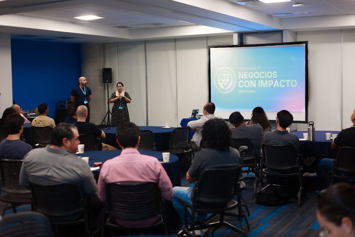 distritotec tweet media