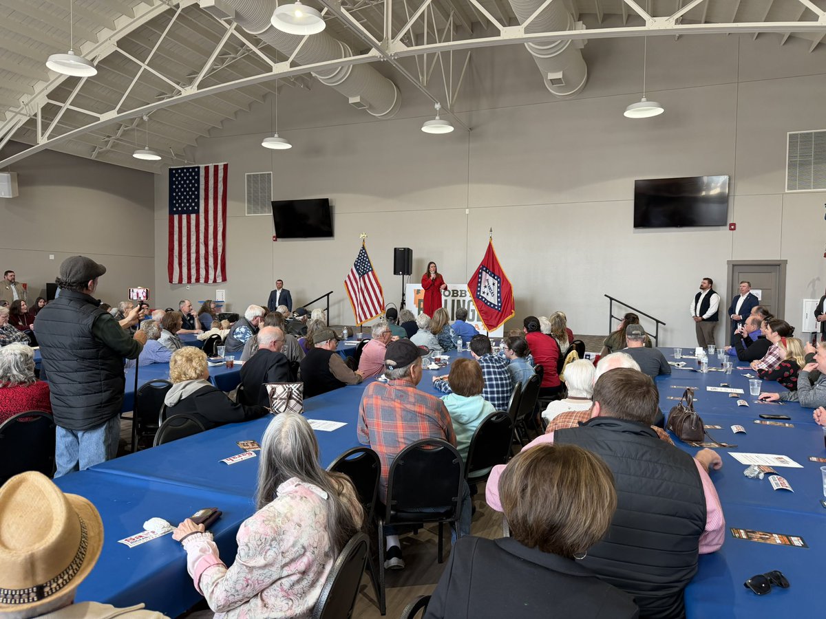 SarahHuckabee's tweet photo. Great to be in Berryville and Harrison today with my friend @Bobby_Ballinger and so many of his supporters. They are fired up to vote for a true conservative who will show up and represent them in the state senate when it matters most! https://t.co/1e7Y5J3sb4