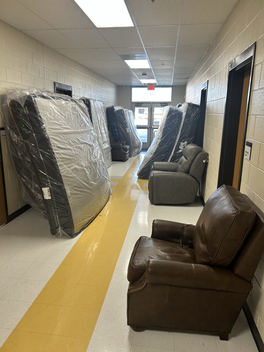 Dean Yoder tweet media