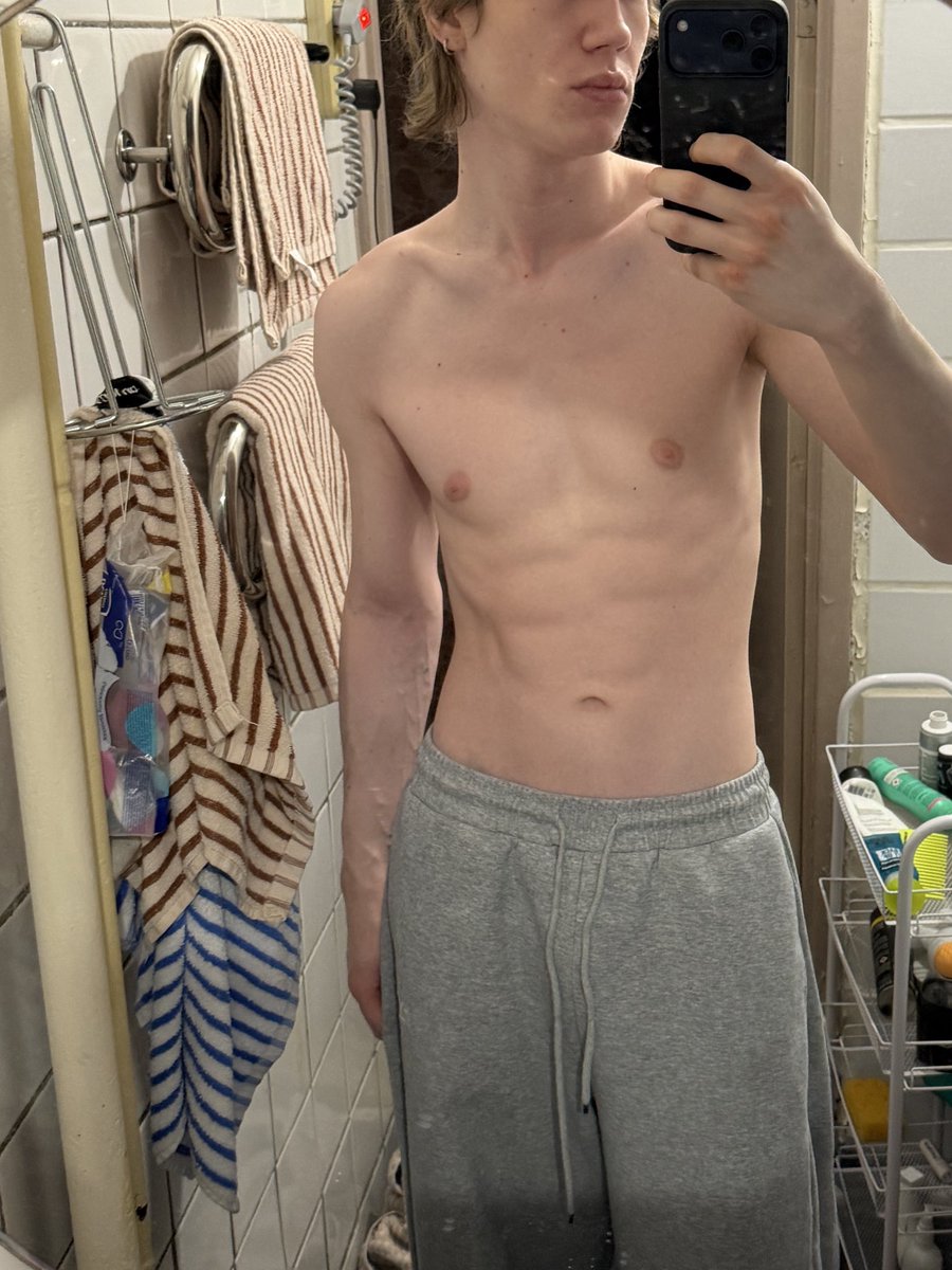 пидорат натрия tweet media