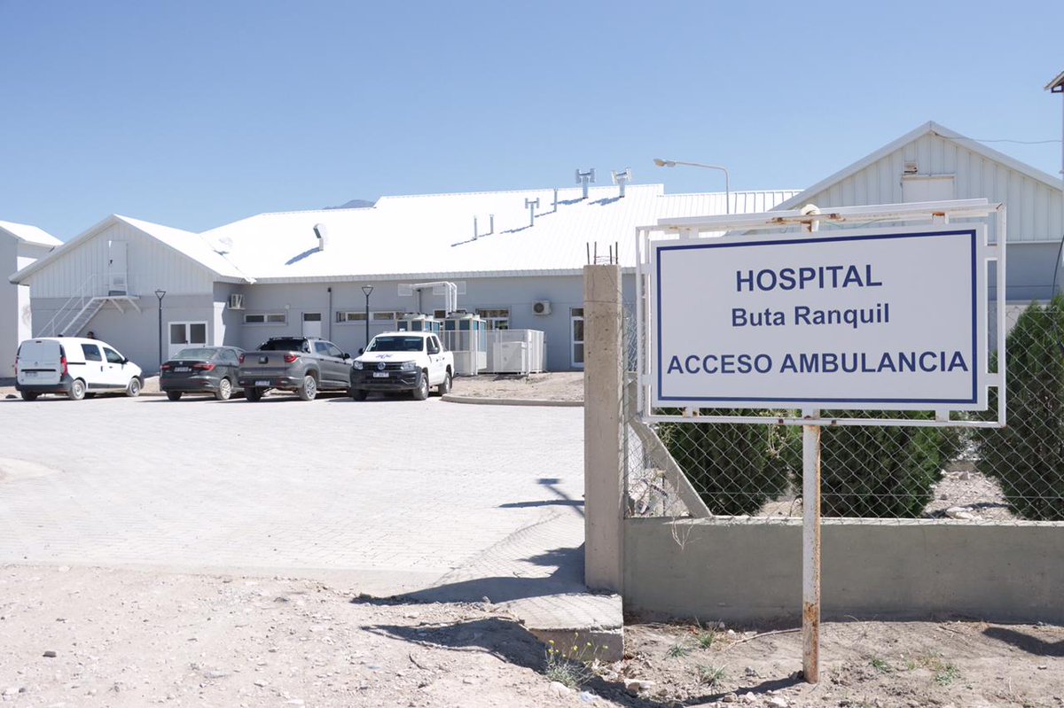 Rolo_Figueroa's tweet photo. INAUGURAMOS EL NUEVO HOSPITAL DE BUTA RANQUIL

Inauguramos el nuevo edificio del Hospital de Buta Ranquil, incorporando internación, laboratorio y radiología para fortalecer la atención en la Región Sanitaria de Vaca Muerta. Esta obra marca un cambio profundo: más salud cerca de casa y menos traslados ante una urgencia.

Los neuquinos hemos elegido un cambio, un modelo donde el Estado eficiente tiene que estar presente, de manera ordenada y generando las prioridades de una manera acorde a lo que la sociedad nos demanda.
