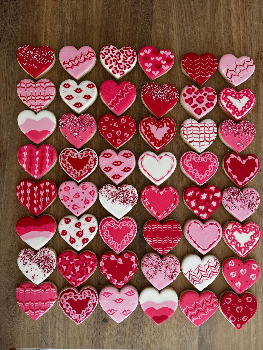 LZ95JoaniesCloset tweet media