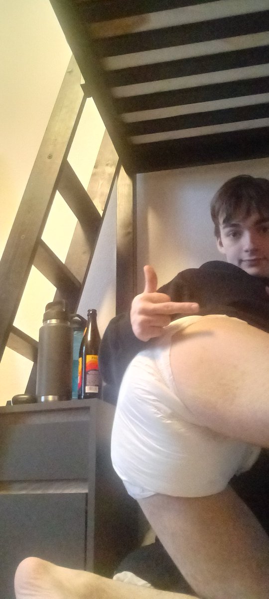 0Diaperboy tweet media