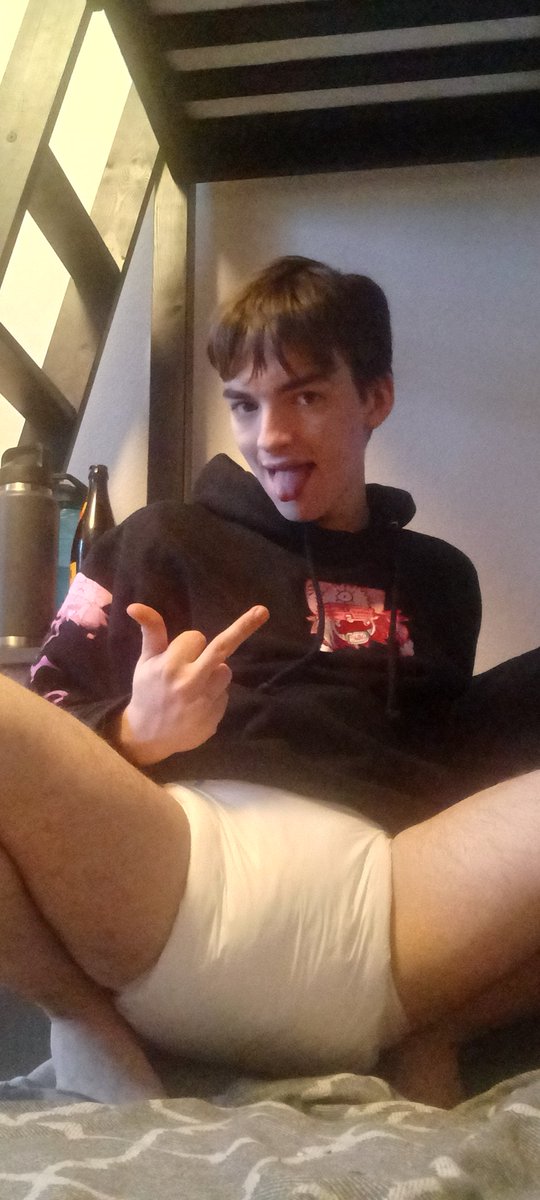 0Diaperboy tweet media