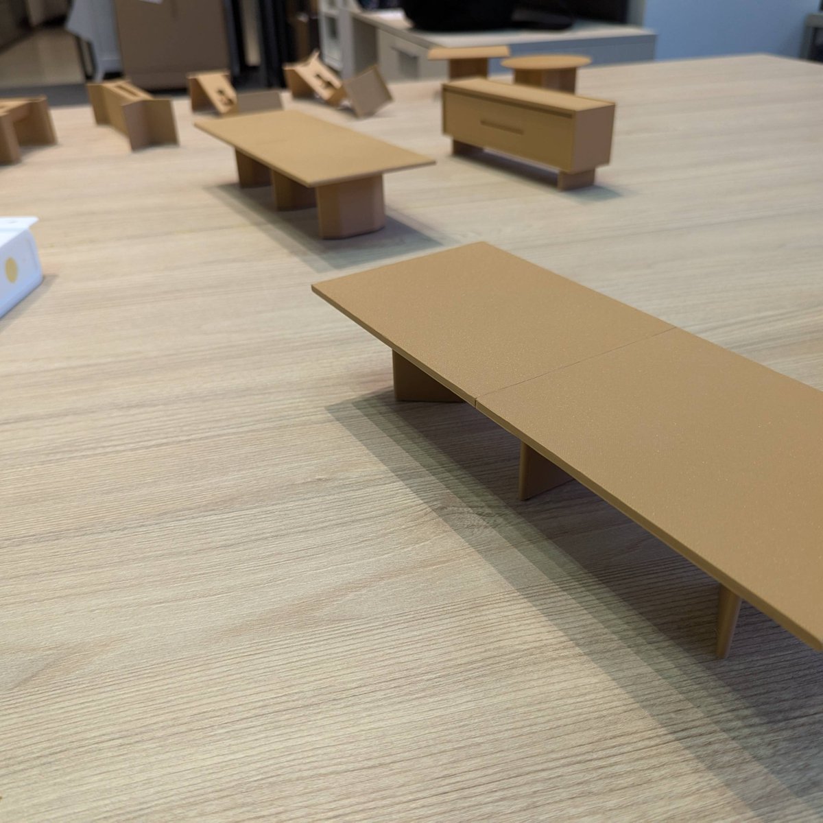 teknion's tweet image. POV: You’re a 6-inch-tall designer checking out the new Figure collection 🧍‍♂️
Same design. 1/12 the size.

#figurecollection #designprocess #teknion #alyssacoletti