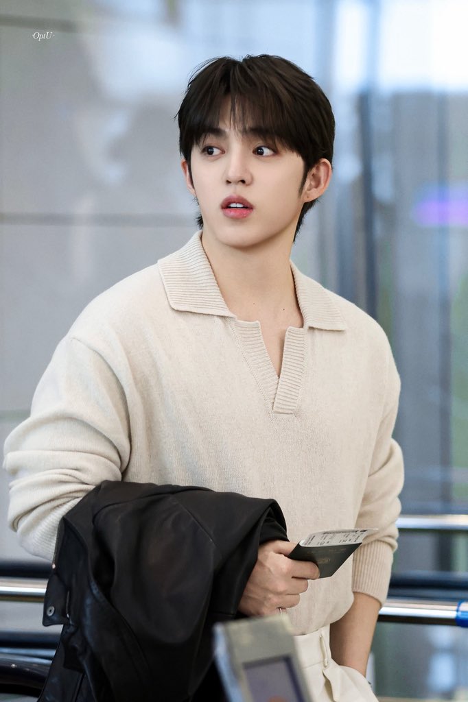 ubescoups's tweet photo. seungcheol as your ex-husband for citizenship sa america na tinawagan ng ospital dahil nahulog ka pero parang mas hulog siya sayo? https://t.co/9MQFps1xRQ