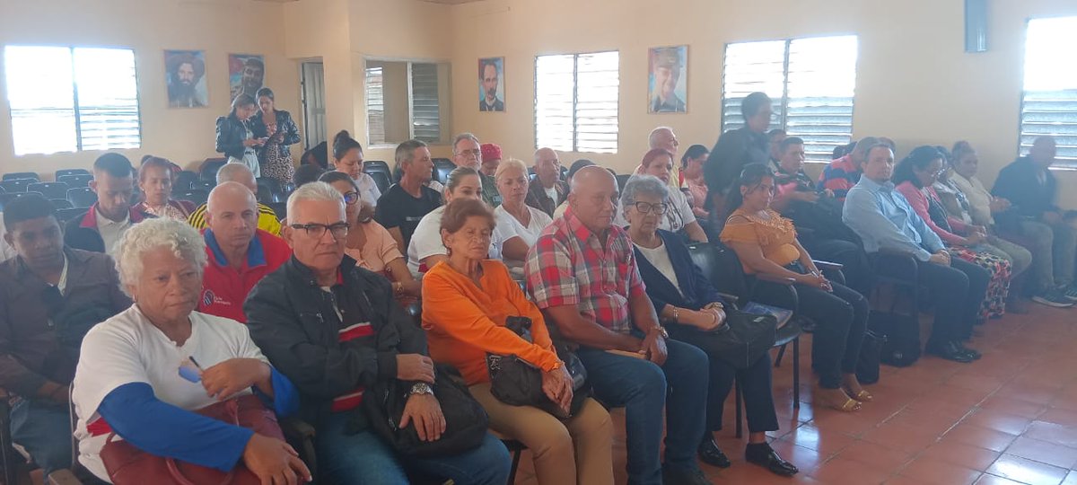 Universidad_UDG's tweet photo. @Universidad_UDG desarrolla Balance de Política de Cuadros en 2025 simultáneamente en #Bayamo y #Manzanillo, con la convicción que #CubaVencerá con el concurso de todos.
#CubaSoberana https://t.co/ODz02E5PSA