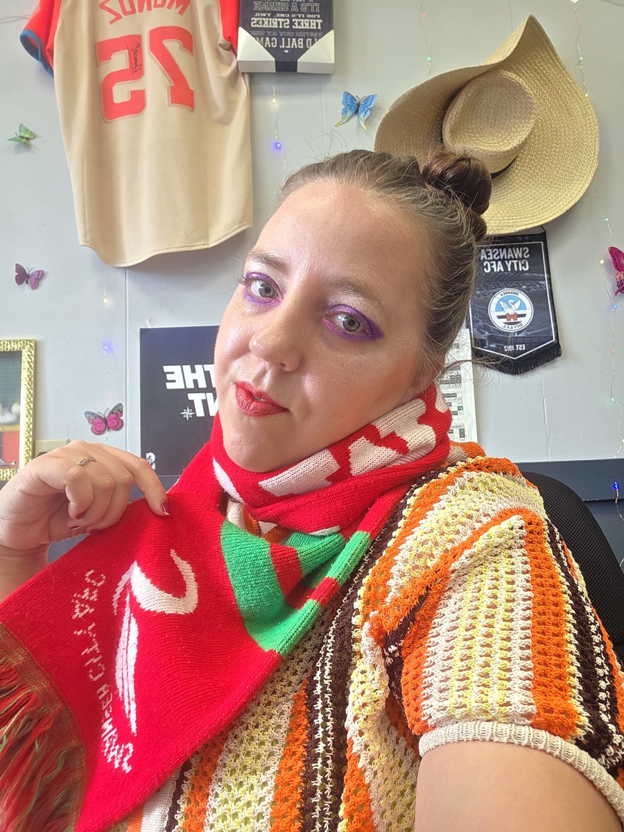 jetcityjacks's tweet photo. Feeling rather poorly today but we move. Cheering on the Swans as always from beautiful Everett! #jacksathome #statesidejacks @SwansOfficial @SwansGlobal https://t.co/EcGyrj7yrk