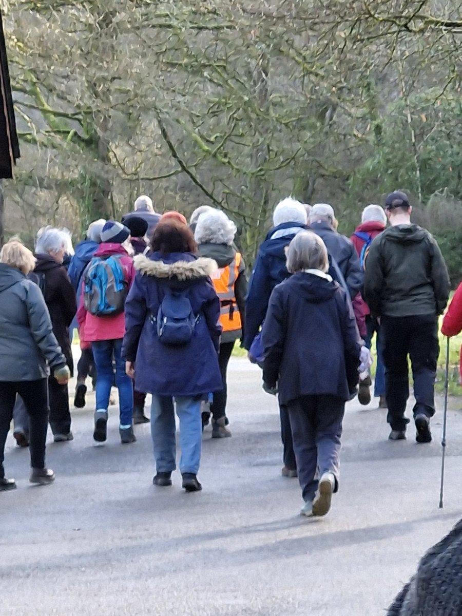 DevonHeaven17's tweet photo. @RamblersGB Wellbeing Walks Okehampton on a glorious sunny day? #wellbeingwalks #okehampton #mentalhealth #friendship https://t.co/jr7unq1P3m