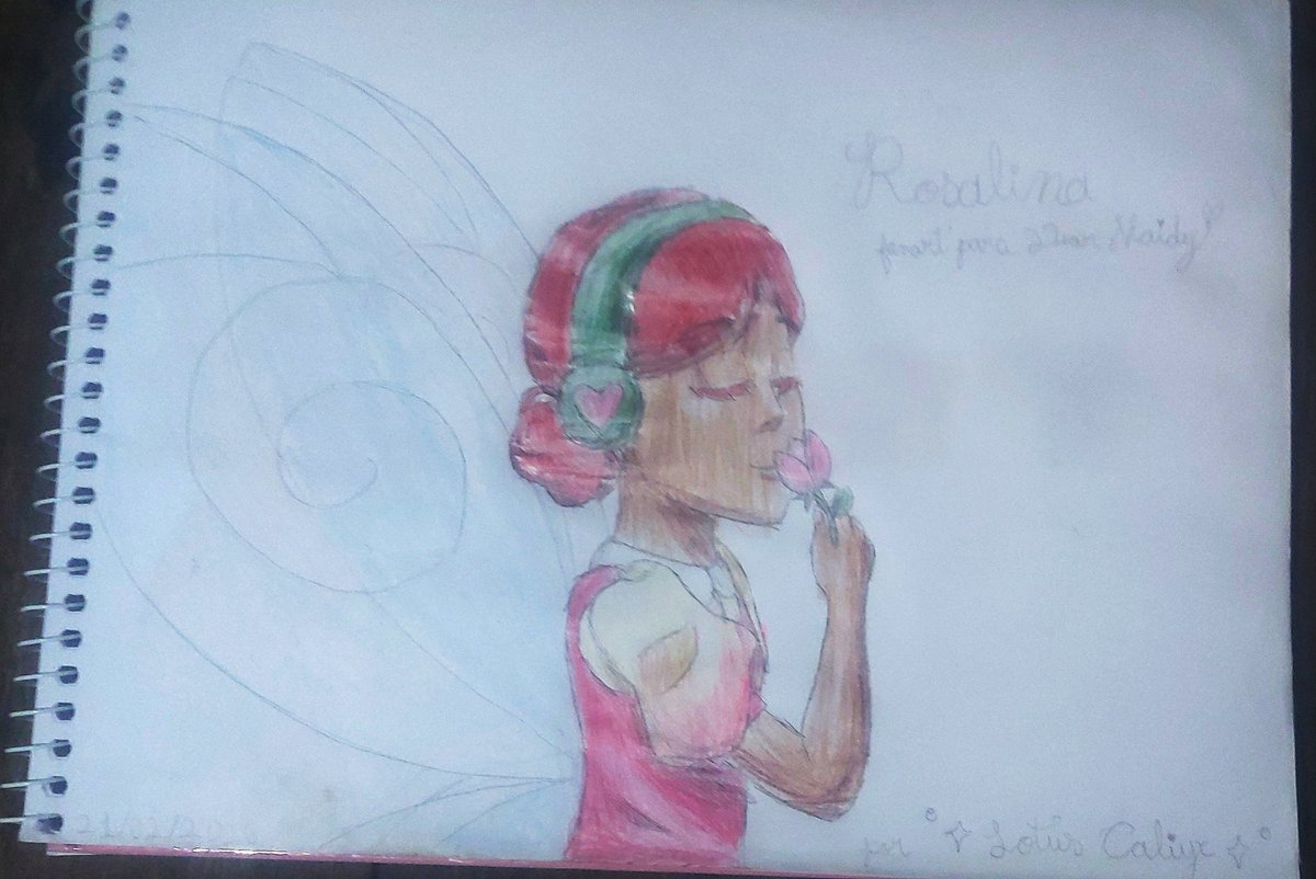 PuraStarJPG's tweet photo. Sinto muito por não ter nada de novo para postar além dessa #fanart da Rosalina de ODPD
Por enquanto, estou trabalhando na minha parte de uma big collab que deve sair atrasada 🫠
@DearMaidy

#ODPD4 #fairyfebruary #fairyfebruary2026 #fadas #noai #traditionalart #traditional #fairy https://t.co/jCS5XMigi6