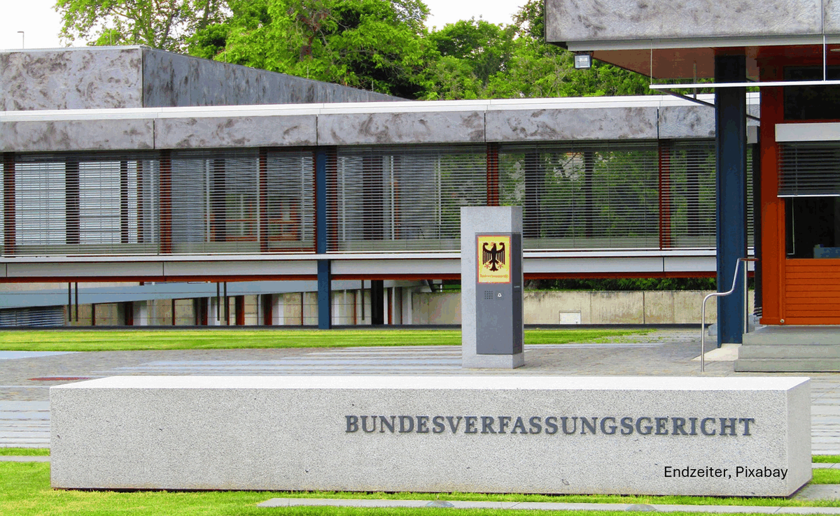 Joachim Weimann <a href="/NurMalKurz_/">Prof. Dr. Joachim Weimann (@NurMalKurz:_)</a> (<a href="/OVGUpresse/">Otto-von-Guericke-Universität Magdeburg</a>, 2026): "Alles das kann dazu führen, dass die deutsche Wirtschaft durch das Klimaurteil des BVerfG schweren Schaden nimmt. Das würde nicht ohne Folgen für die Stabilität des Sozialstaates und damit für die Stabilität des Landes insgesamt