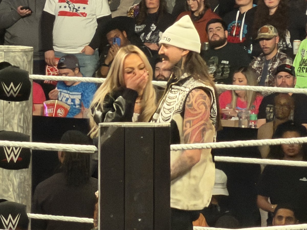 lizzkhalifaa__'s tweet photo. ⁦@YaOnlyLivvOnce⁩ ❤️❤️ https://t.co/62szeKkTAv