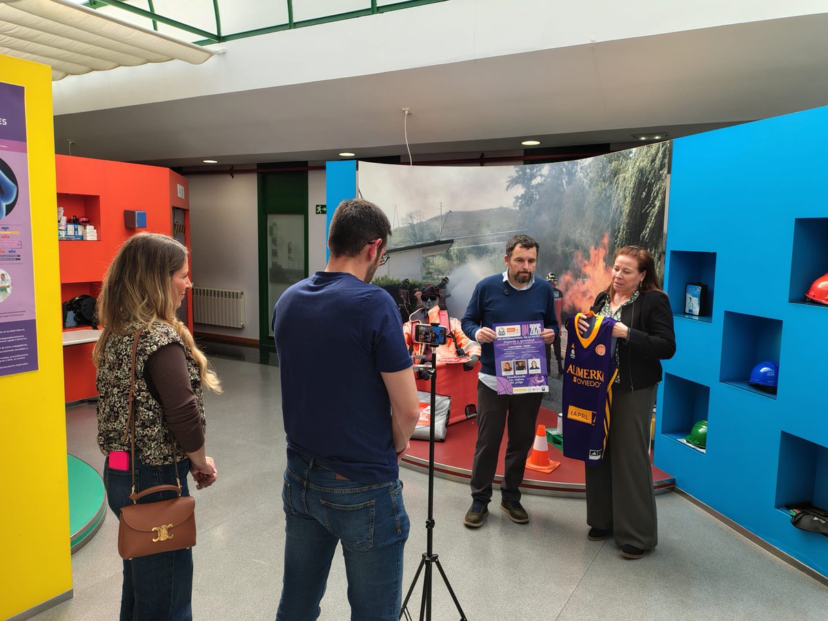 iaprl_ast tweet media