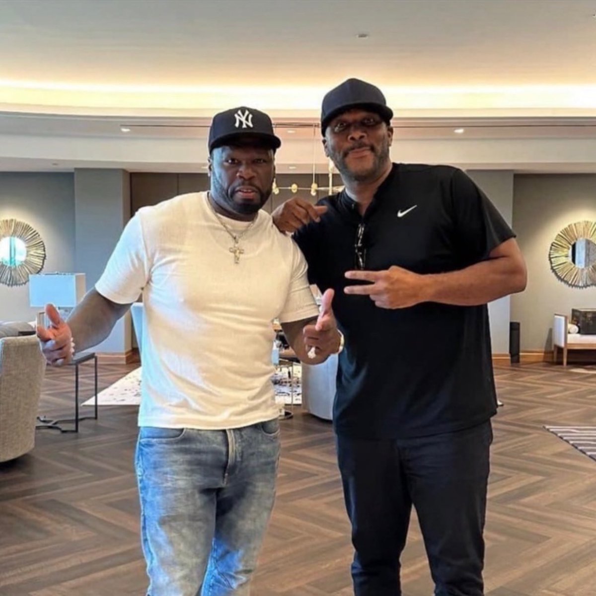 🤔you know soon if you’re not working with me or Tyler you’re not working. I hate to break this to you but it is what it is • gunitbrands.com