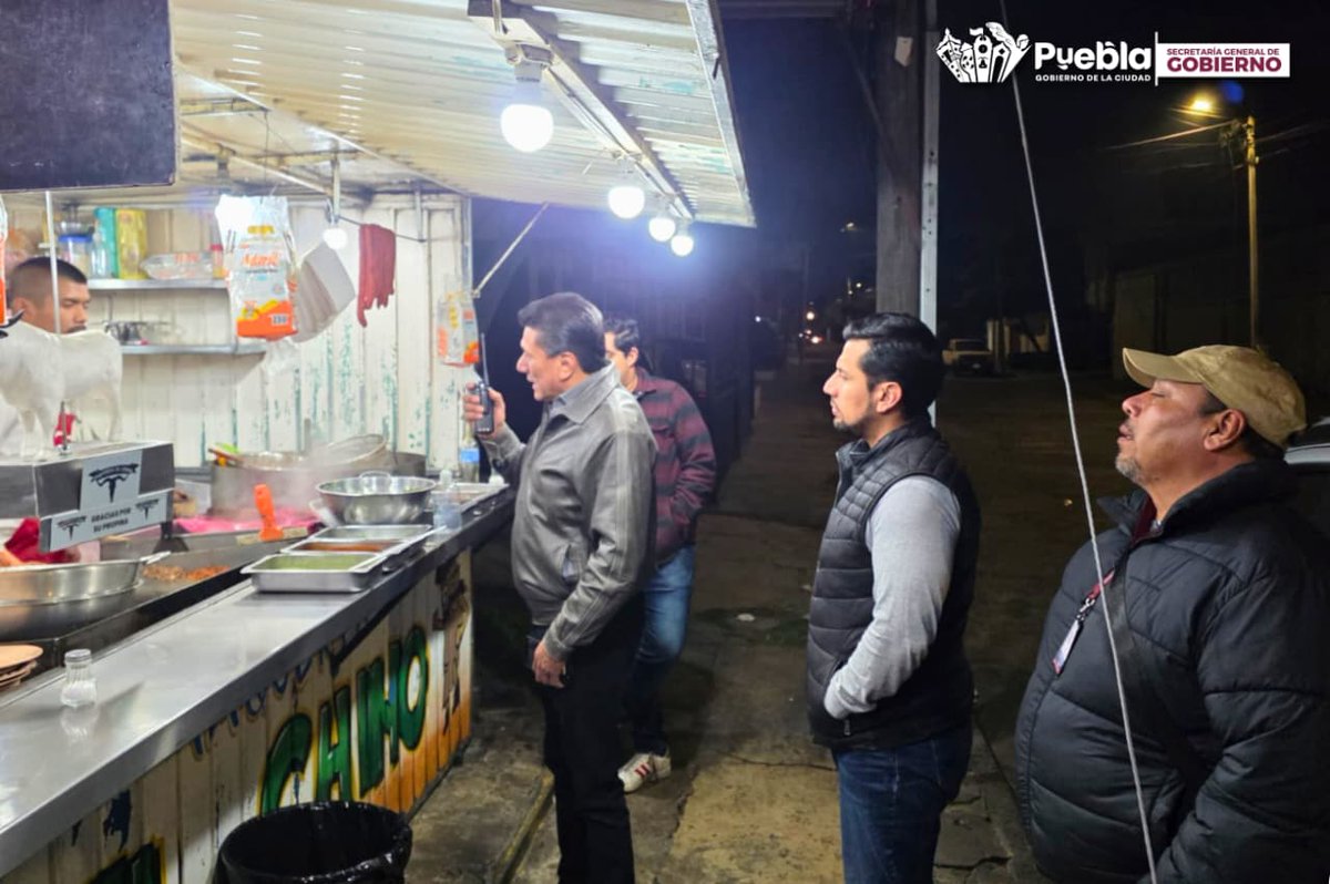 Para fortalecer el orden y la legalidad en #LaCapitalImparable, como lo ha instruido el alcalde <a href="/pepechedrauimx/">Pepe Chedraui 🇲🇽</a>, ayer por la noche implementamos un operativo de reordenamiento comercial en la junta auxiliar La Libertad, a través de la Dirección de Vía Pública.

Con estas