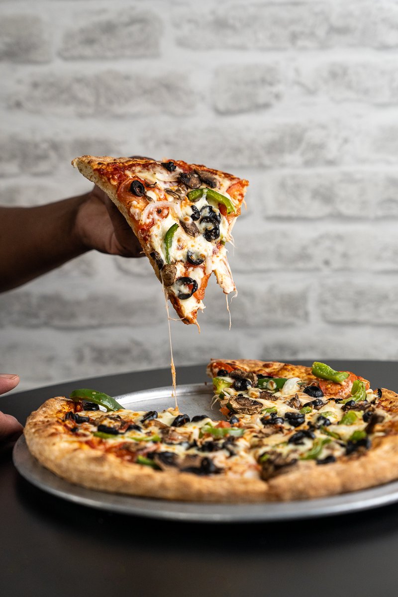 Order one of our specialty pizzas from Five Star Pizza or get creative and make your own custom masterpiece! The choice is yours! 🍕✨
Check out our menu &amp; order online➡️ link-pro.io/Wa01oLQ
#fivestarpizza #fivestar #pizza #floridaeats #pizzalovers