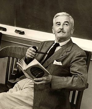 AlexAndBooks_'s tweet photo. “Read, read, read. Read everything—trash, classics, good and bad...If it is good, you’ll find out. If it’s not, throw it out the window.” –William Faulkner https://t.co/EQB7nnn1Th
