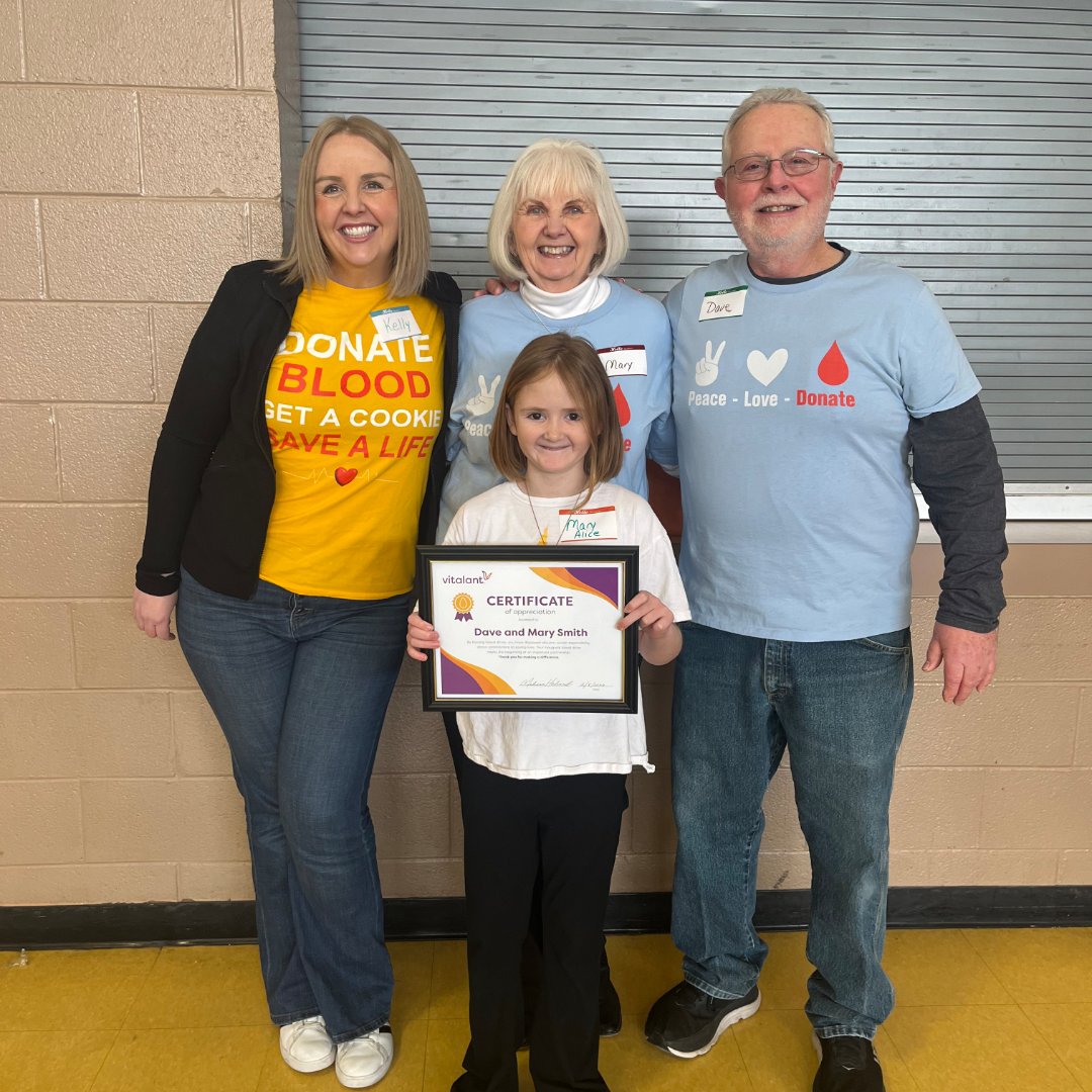 Mary &amp; Dave Smith were recognized for rebuilding the blood drive ministry at Holy Guardian Angels Parish. Their latest drive collected 84 units, including 30 first-time donors.

Interested in becoming a blood drive coordinator? vitalant.org/host-a-blood-d…