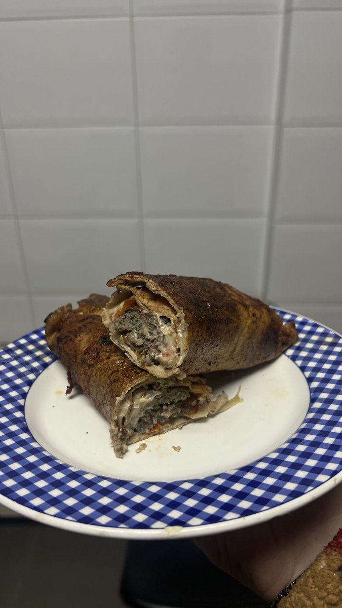 SamBam😑 tweet media