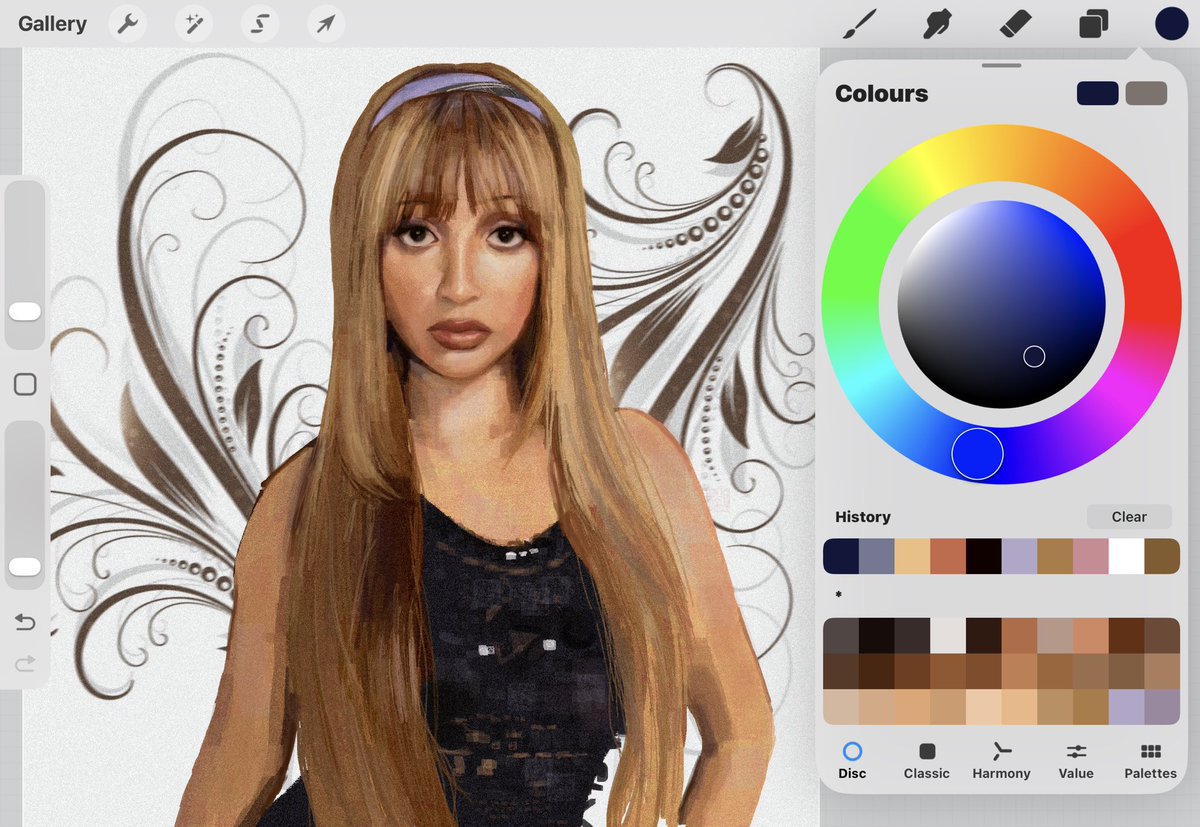 Hi, I’m Moldovan and I really love drawing pinkpantheress 💖