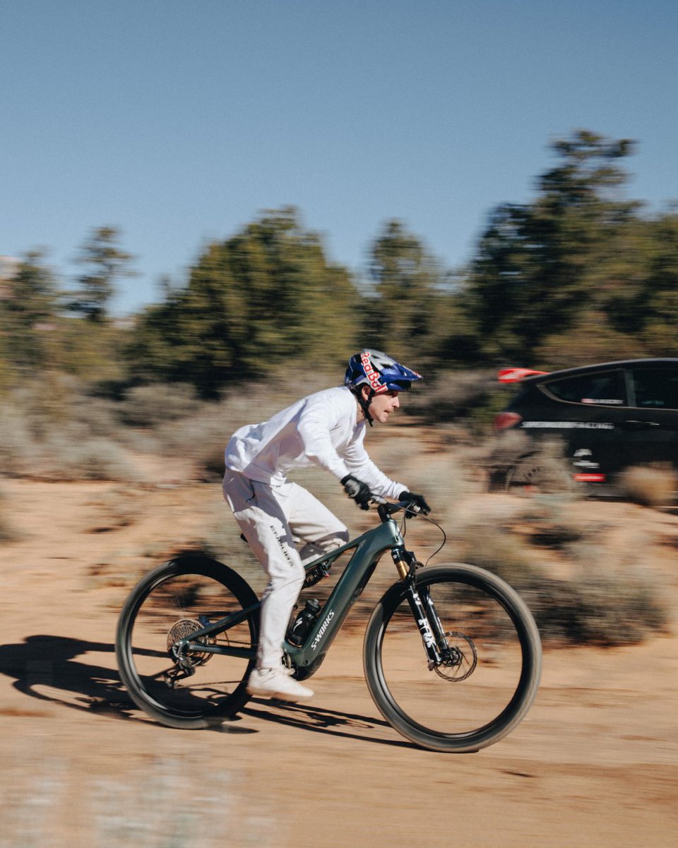 Complete Cyclist tweet media