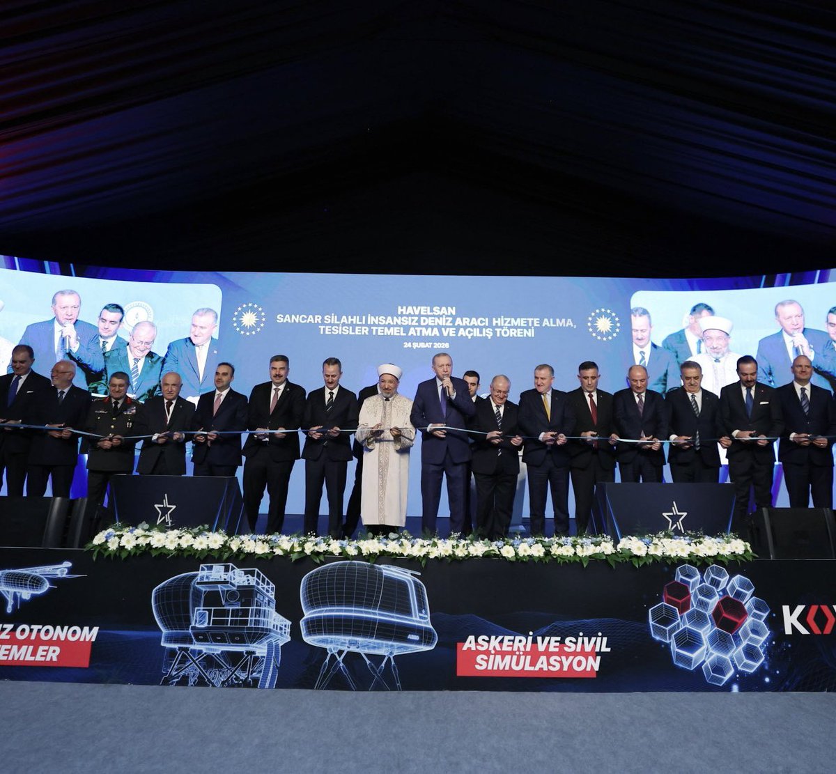 Bugün Cumhurbaşkanımız Sayın <a href="/RTErdogan/">Recep Tayyip Erdoğan</a>’ın katılımlarıyla gerçekleşen programda Savunma Sanayimiz için çok önemli bir adım daha atıldı.
 
Türkiye’nin hem Gök Vatan’da hem de Mavi Vatan’daki savunma gücünü, kapasitesini ve caydırıcılığını daha da ileri taşıyacak bu stratejik