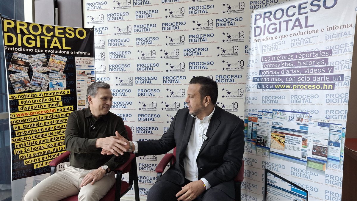 El doctor Carlos Aguilar advierte que si no se cambia el modelo en el IHSS seguira sufriendo los mismos problemas. <a href="/ProcesoDigital/">Proceso Digital</a>