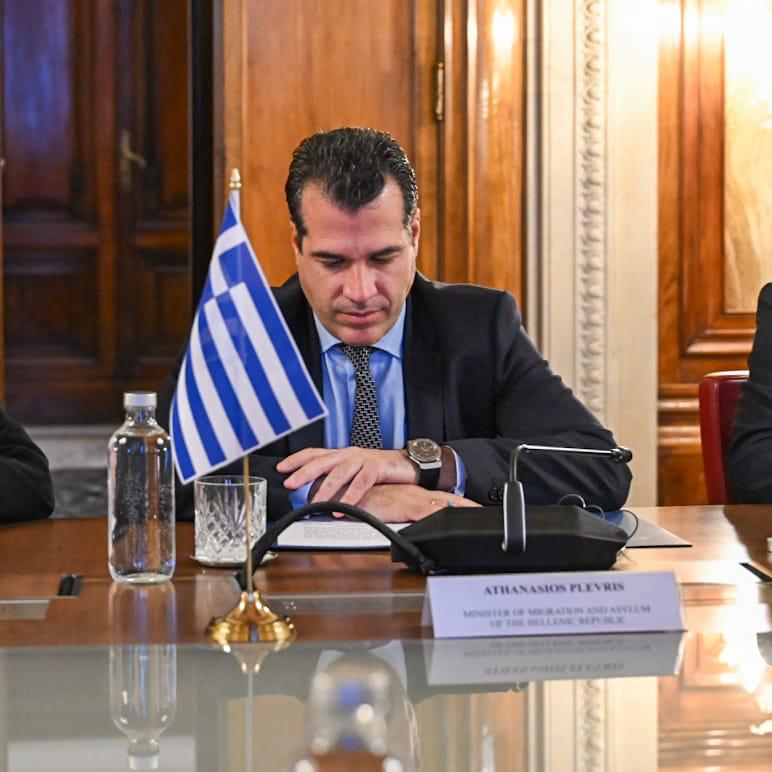 Υπουργείο Μετανάστευσης & Ασύλου tweet media