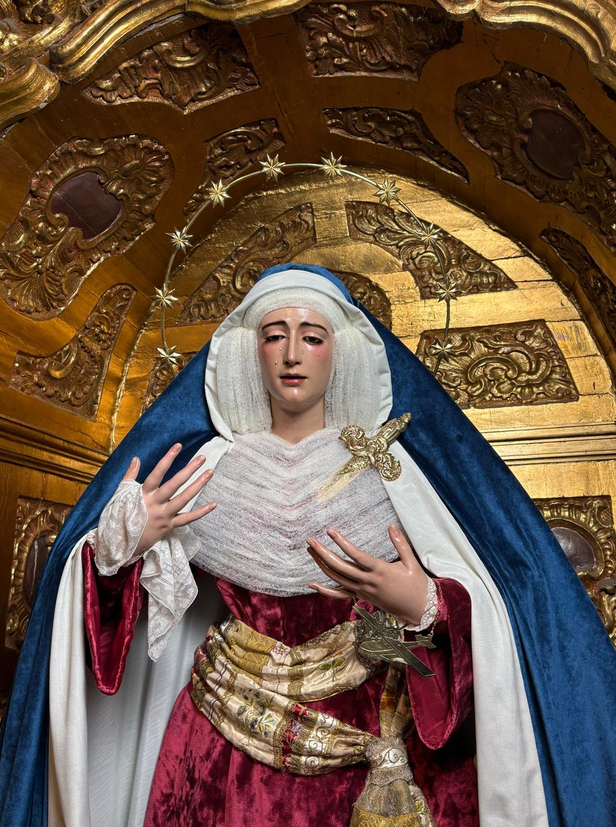 🟪 𝕍𝔼𝕊𝕋𝕀𝕄𝔼ℕ𝕋𝔸 || Nuestra Señora de Loreto ataviada de hebrea para la Cuaresma.

<a href="/hdadtres_caidas/">Hermandad de las Tres Caídas (San Isidoro)</a> 

#Hebrea2026 #Cuaresma2026 #CiriosYGiralda #TDSCofrade #TDSActualidad