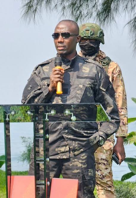 Roseline Fiku tweet media