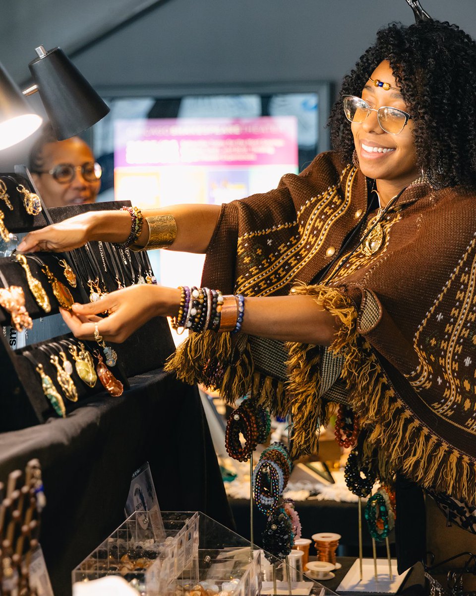 Navy Pier tweet media