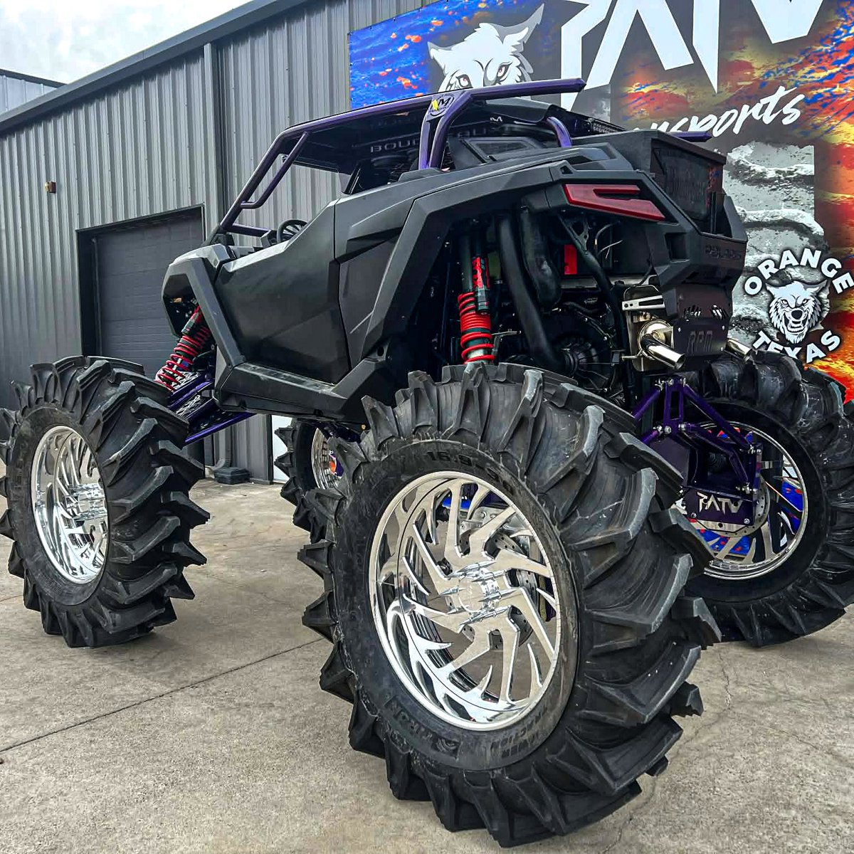 superatvtweet's tweet photo. @patvpowersports putting in work! This #PolarisRZR Turbo R is a beast with the #PATV Triple Pivot Suspension, a #SuperATV 8-inch #GDP Dual Idler Portal Gear Lift with 70% #GearReduction, @jtxforged Wheels, wrapped in 58-inch tires, and SO much more! Is it MUD SEASON yet?! 🤘🐺 https://t.co/IFiJPdRVTx